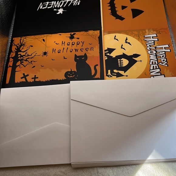 Spooktacular Surprises: Halloween Card Set for a‎ Boo-tiful Celebration! - Picture 3 of 6